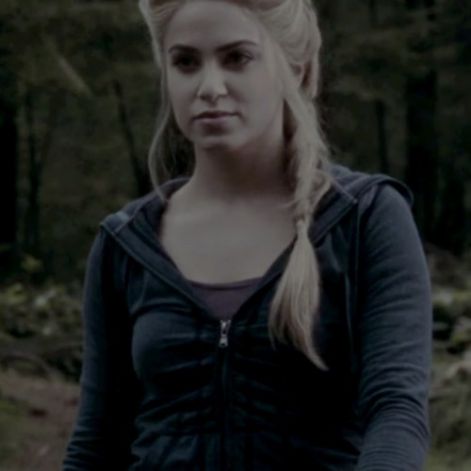 rosalie-hale-rosalie-hale-17949576-500-500.jpg
